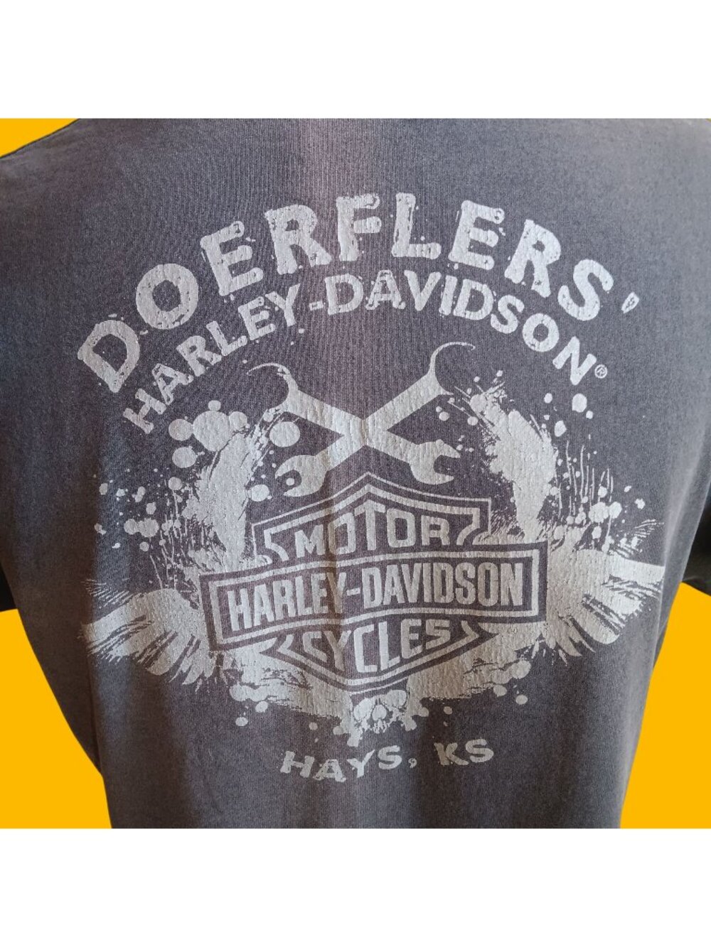 Hays KS Vtg Large T-Shirt Harley-Davidson Graphic Pocket Size Biker 1990's Trash